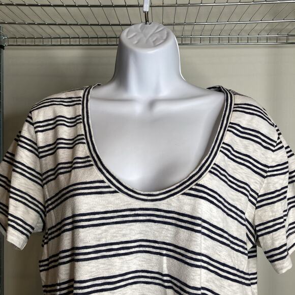 J Crew‎ Women's White Black Striped Scoop Neck T Shirt Est. Size L Preppy Basics - Picture 7 of 10